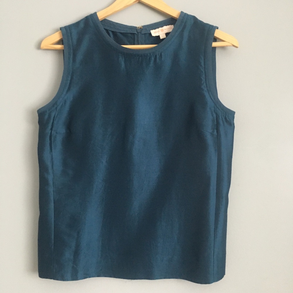 Tory Burch 100% silk top very elegant